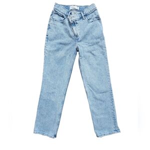 Abercrombie & Fitch 90's Straight Ultra High-Rise Jeans - Size 25 Extra Short